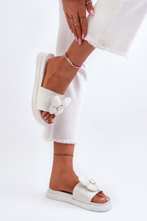 Chaussons pour femmes avec ornementsj Platformie couleur blanc Cedrella Chaussons pour femmes avec ornementsj Platformie couleur blanc Cedrella