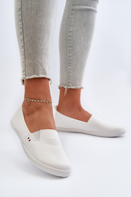 Baskets chaussures casual Slip-On couleur blanche Adrancia
