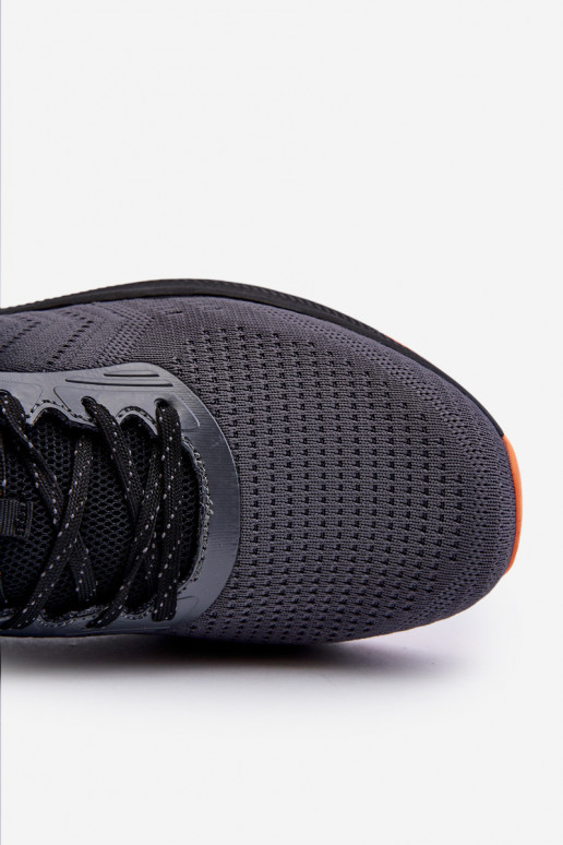 Klassisches Modell Sportschuhe in der grauen Farbe McBraun Klassisches Modell Sportschuhe in der grauen Farbe McBraun