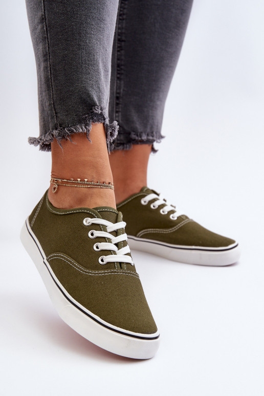 Sneakers Klassisches Sneaker-Modell in der Farbe Khaki Olvali