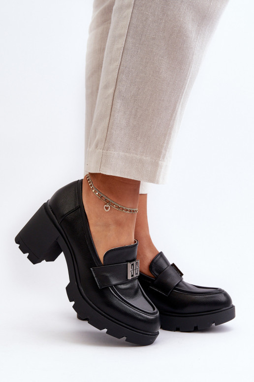 chaussures à talon large avec ornements de couleur noire Ranunca