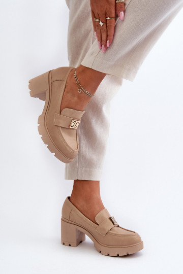 Schuhe mit breiten Absätzen und Ornamenten beige Ranunca 2