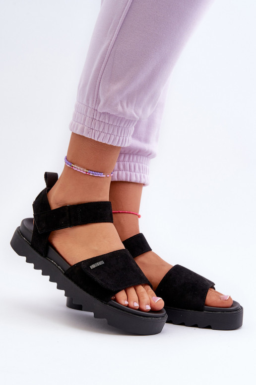 Wildledersandalen mit Plateau Big Star NN274700 schwarz Wildledersandalen mit Plateau Big Star NN274700 schwarz