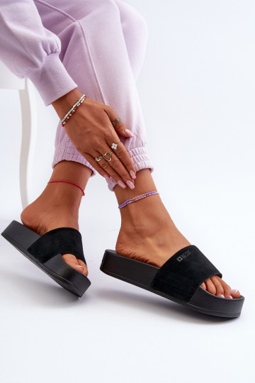 Hausschuhe mit Plateau aus Wildleder Big Star NN274A670 in der Farbe Schwarz 2