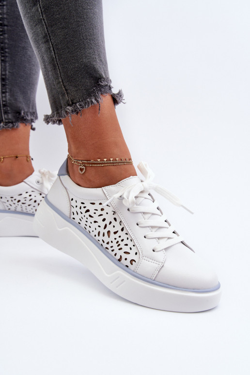 mit durchbrochenen Elementen Sneakers-Modell mit Plateausohle in der Farbe Weiß Peilaeno