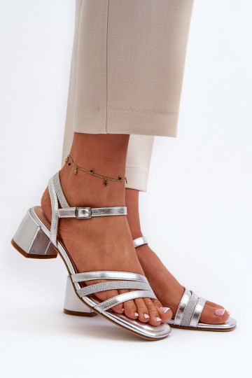 Sandales pour femmes à talon bas en cuir écologique Sergio Leone SK046 couleur argent