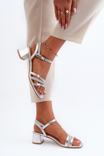Sandales pour femmes à talon bas en cuir écologique Sergio Leone SK046 couleur argent 2
