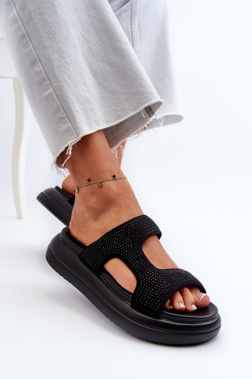 Tongs décorées pour femmes avec plateforme de couleur noire Jestella Tongs décorées pour femmes avec plateforme de couleur noire Jestella