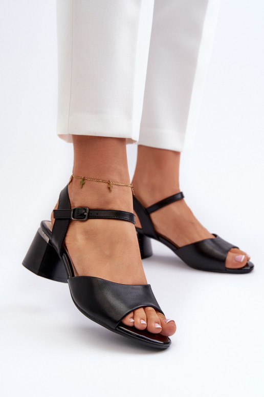 Damensandalen mit niedrigem Absatz Eko Sergio Leone SK876 schwarze Farbe