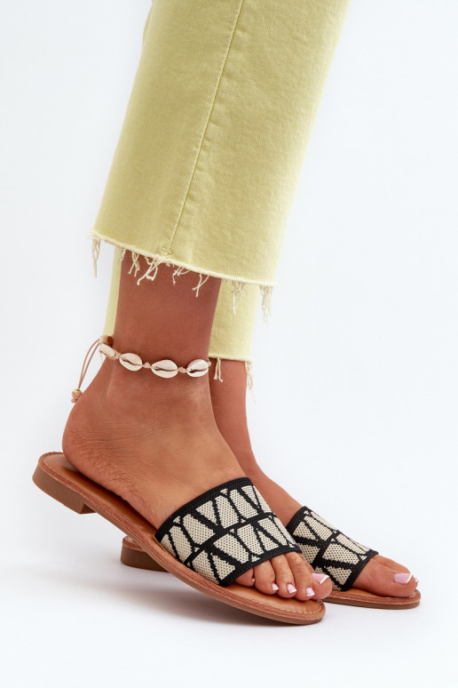 Tongs pour femmes à talons larges de couleur noire Traivea Tongs pour femmes à talons larges de couleur noire Traivea