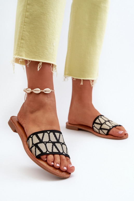 Tongs pour femmes à talons larges de couleur noire Traivea Tongs pour femmes à talons larges de couleur noire Traivea