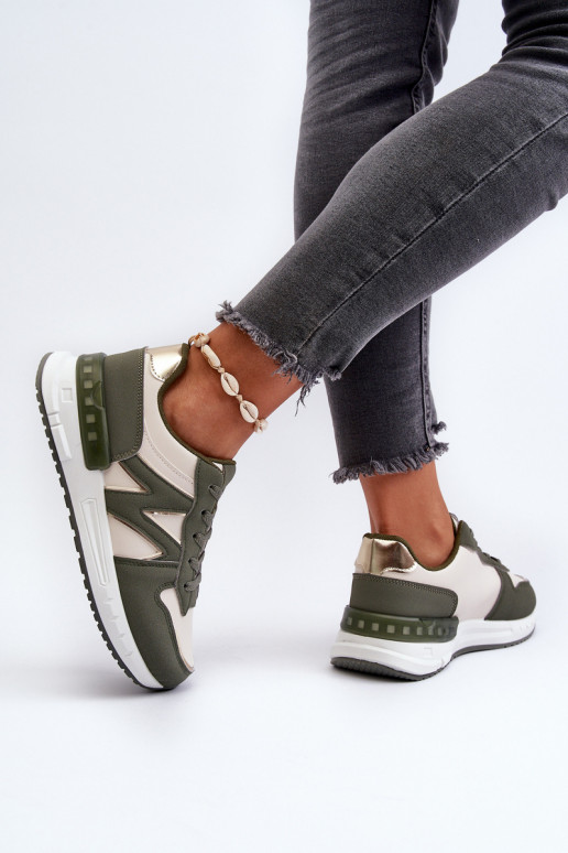 Sneakers-Modellschuhe aus Öko-Leder in grüner Farbe Kaimans Sneakers-Modellschuhe aus Öko-Leder in grüner Farbe Kaimans