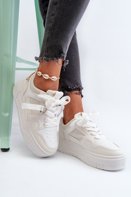 Chaussures modèle baskets avec plateforme en cuir écologique de couleur blanche Moun