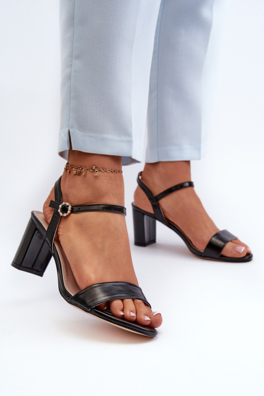 sandales à talons de couleur noire Glindra