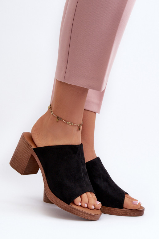 Style élégant Chaussons pour femmes à talons de couleur noire Varnila Style élégant Chaussons pour femmes à talons de couleur noire Varnila