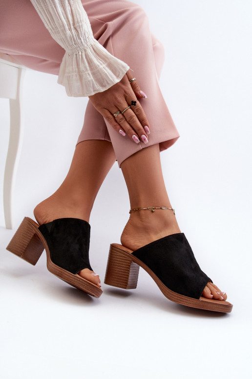 Style élégant Chaussons pour femmes à talons de couleur noire Varnila Style élégant Chaussons pour femmes à talons de couleur noire Varnila