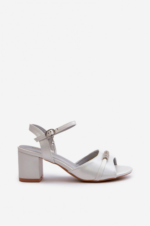 Sandales pour femmes Eko à talons avec de beaux détails de couleur argent Narhi