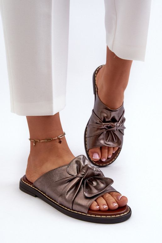 Chaussons pour femmes à talons larges couleur cuivre Nelvira Chaussons pour femmes à talons larges couleur cuivre Nelvira