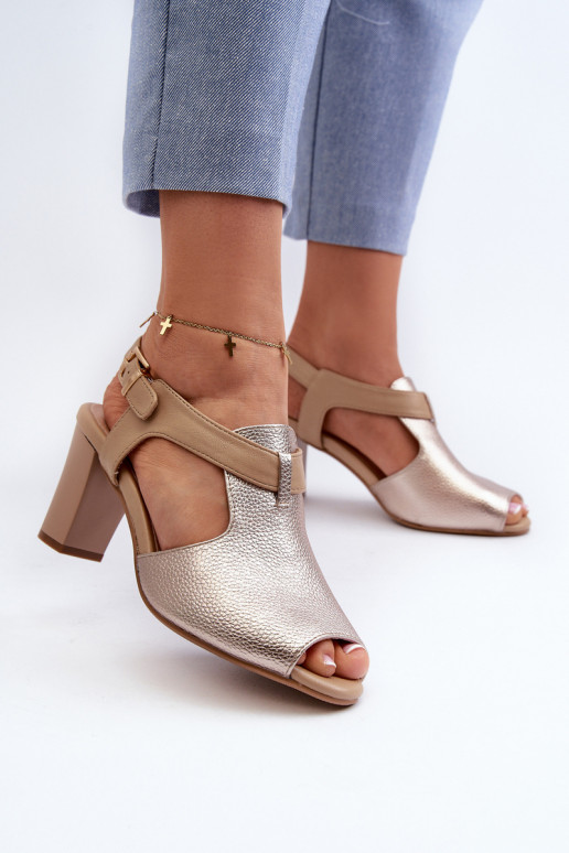 Damen-Sandalen mit hohen Absätzen aus Öko-Leder in der Farbe Gold Queenmarie