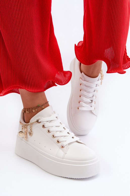 Chaussures modèle baskets avec plateforme en blanc Tivissa Chaussures modèle baskets avec plateforme en blanc Tivissa