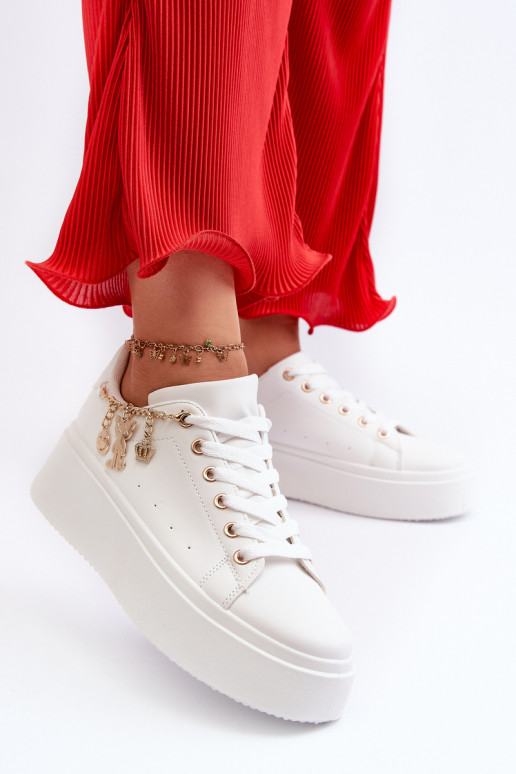Chaussures modèle baskets avec plateforme en blanc Tivissa Chaussures modèle baskets avec plateforme en blanc Tivissa