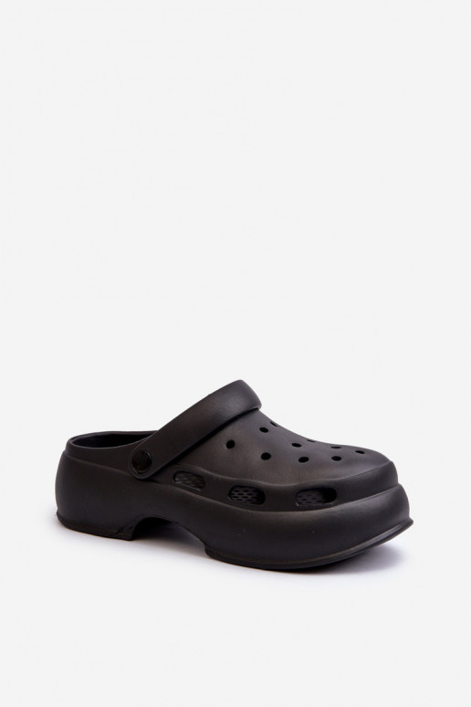 Chaussons légers Chaussons pour femmes à semelles massives tendance de couleur noir Danollia