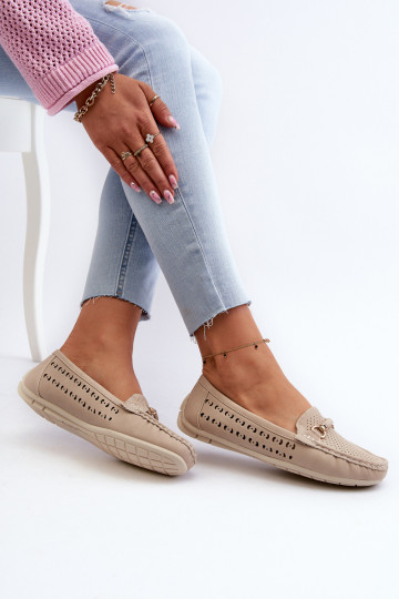 Durchbrochene Damenmokassins mit Verzierungen in Beige von Kaydance 2