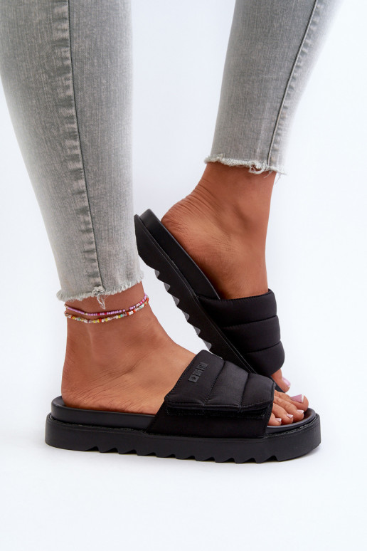 Hausschuhe mit Plateau Big Star NN274772 schwarze Farbe