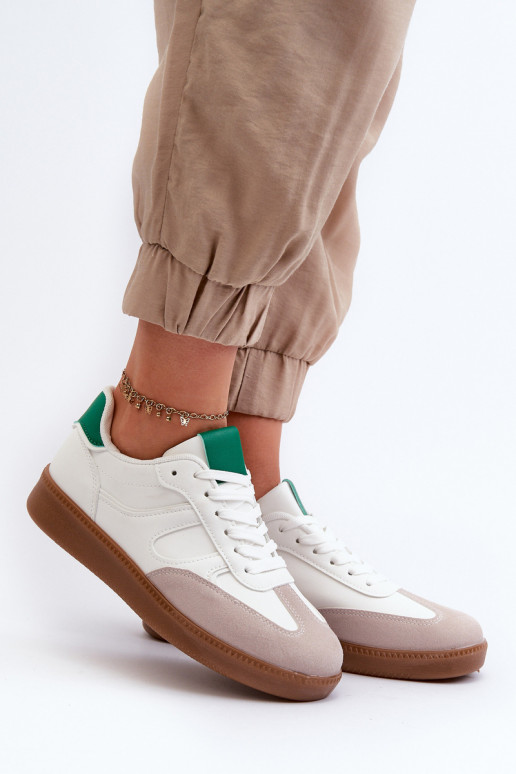Baskets modèle chaussures de sport couleur blanche Uvetta