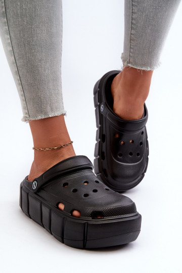 Chaussons légers Chaussons pour femme à plateforme de couleur noir Itubia
