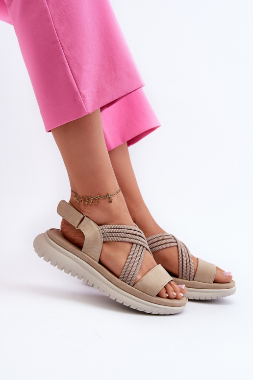 Comfortabele sandalen met zelfklevende sluitingen in beige kleur Ceclea Comfortabele sandalen met zelfklevende sluitingen in beige kleur Ceclea