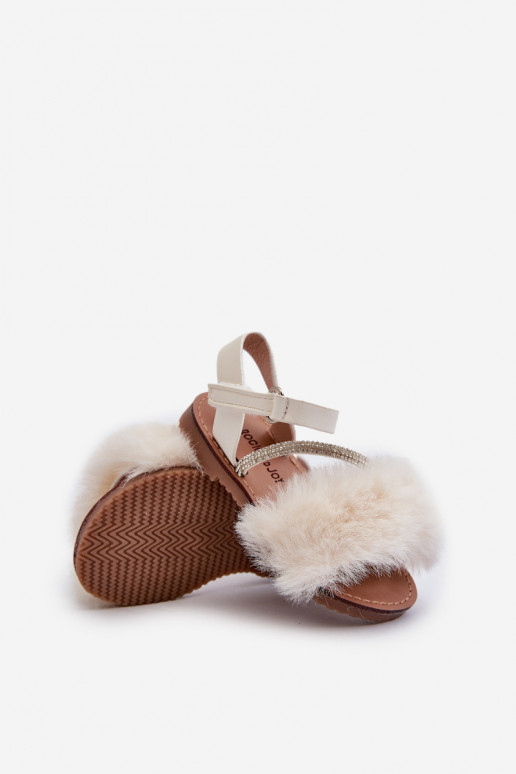 Sandalen für Kinder mit Klebeverschlüssen und Fell in der Farbe Weiß von Rosavere