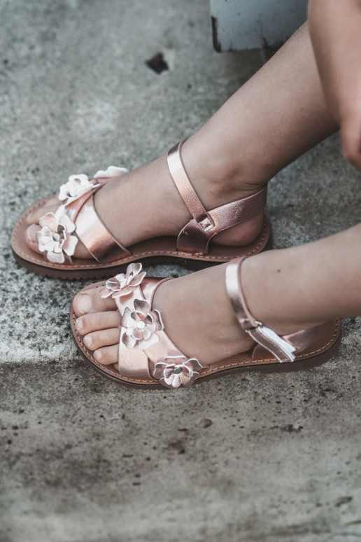 sandales Enfant Ozdobione à motifs floraux avec attaches adhésives rose Fagossa sandales Enfant Ozdobione à motifs floraux avec attaches adhésives rose Fagossa