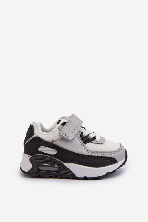 Modèle de sneaker enfant chaussures à attaches adhésives couleur gris Krissandra Modèle de sneaker enfant chaussures à attaches adhésives couleur gris Krissandra
