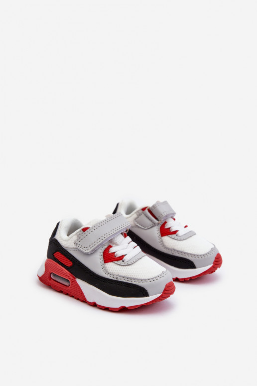 Baskets enfant modèle chaussures à fermetures adhésives couleur rouge Krissandra Baskets enfant modèle chaussures à fermetures adhésives couleur rouge Krissandra