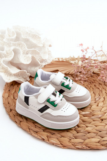 Kindersportschuhe des klassischen Modells Weiß-Grün in der Farbe Marlin