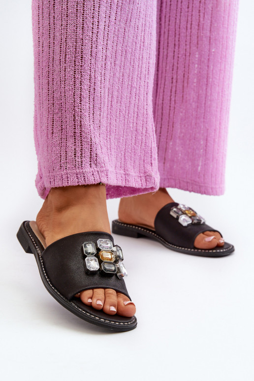 Chaussons pour femmes avec de beaux détails S.Barski KV27-031 couleur noir