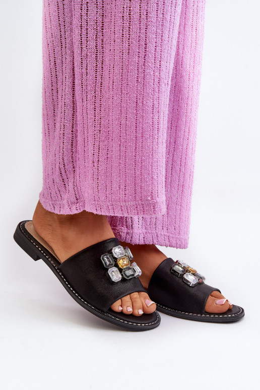 Chaussons pour femmes avec de beaux détails S.Barski KV27-031 couleur noir