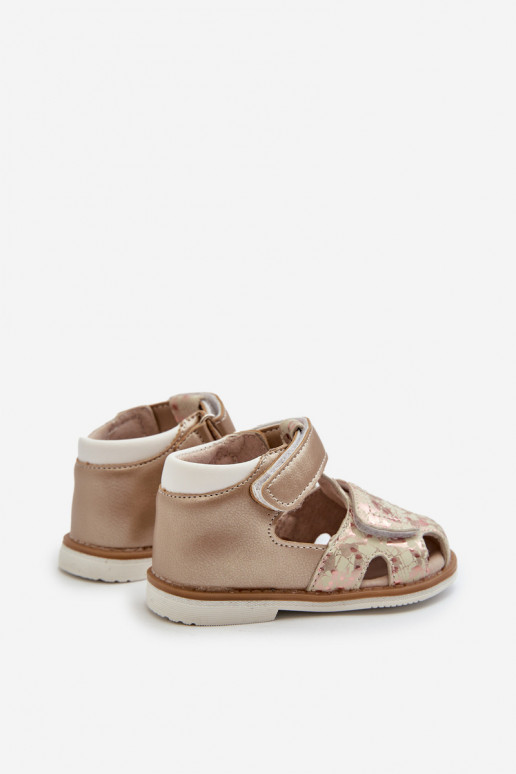 Sandales enfant à motifs avec attaches adhésives couleur or Maellita