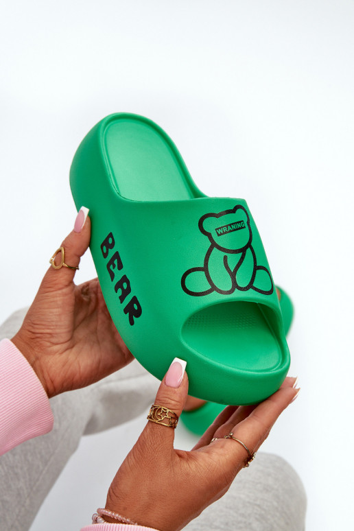 Pantoufles légères pour femmes, pantoufles à semelles massives à la mode avec ours en peluche, couleur verte Lamira