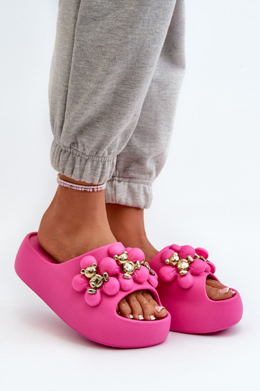 Damespantoffels Lichte pantoffels met mooie details en een massieve zool in roze Bremavia Damespantoffels Lichte pantoffels met mooie details en een massieve zool in roze Bremavia
