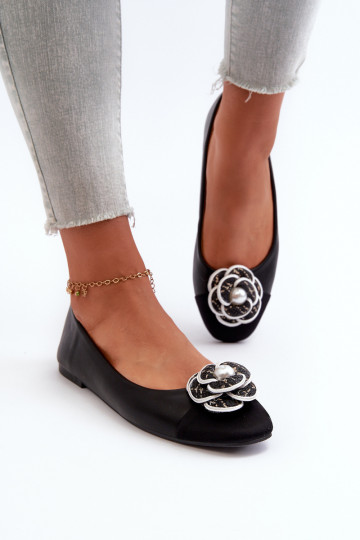 Ballerines noires en simili cuir avec détails raffinés pour femmes Divinella