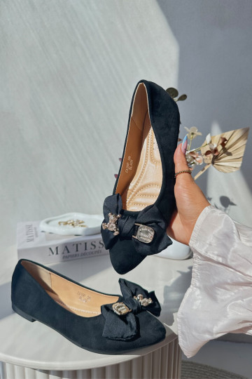 Ballerines pour femmes en Eco Suède avec rubans I Broszka couleur noir Satris 2