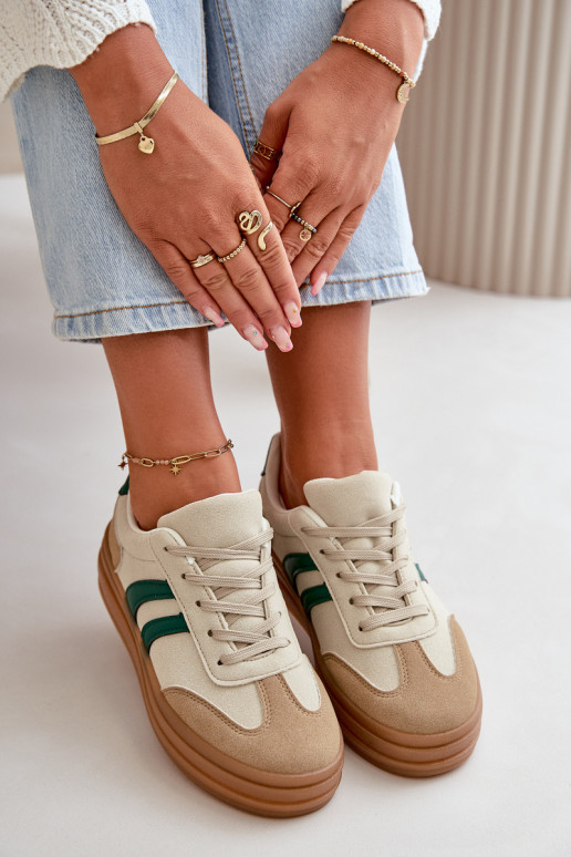 Chaussures modèle baskets Féminin avec une plateforme beige-couleur verte Nesonice Chaussures modèle baskets Féminin avec une plateforme beige-couleur verte Nesonice