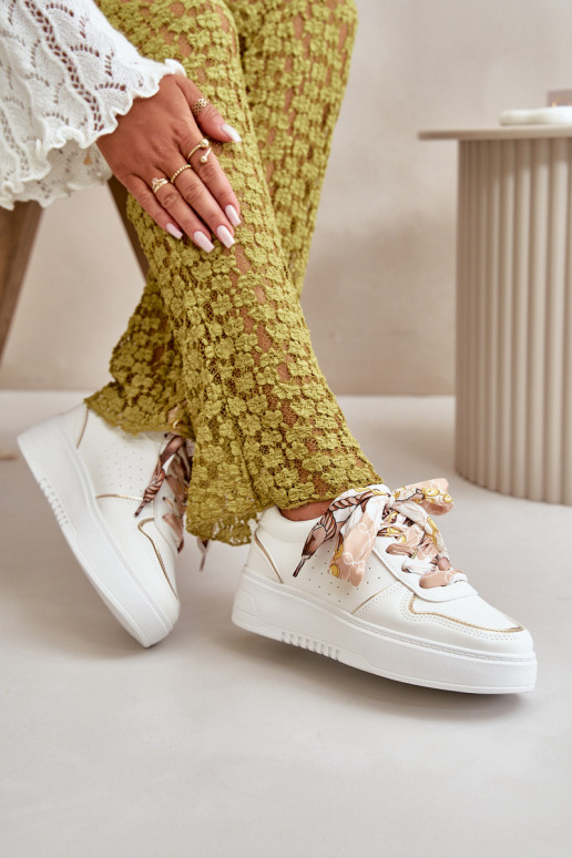 Sneakers model schoenen Dames met plateau Met decoratieve veters in de kleur wit Mistra