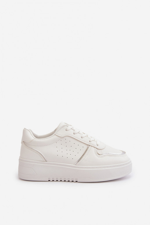 Baskets modèle chaussures pour femmes avec plateforme avec lacets décoratifs de couleur blanche Mistra Baskets modèle chaussures pour femmes avec plateforme avec lacets décoratifs de couleur blanche Mistra