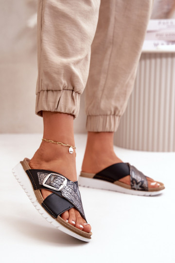 Comfortabele damespantoffels met gespen Inblu CN000032 kleur zwart