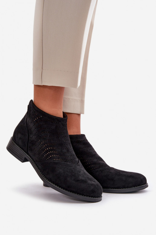 Bottes pour femmes avec des talons larges avec des éléments ajourés couleur noire S.Barski HY42-076