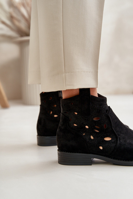 Bottes pour femmes avec des éléments ajourés Au Château couleur noire S.Barski HY42-081