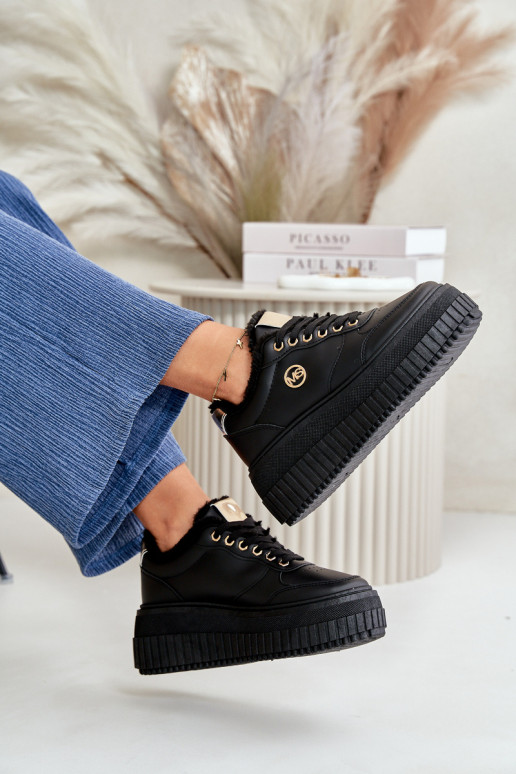 Chaussures modèle baskets baskets Féminin réchauffer avec des semelles massives à la mode couleur noire Ardiela